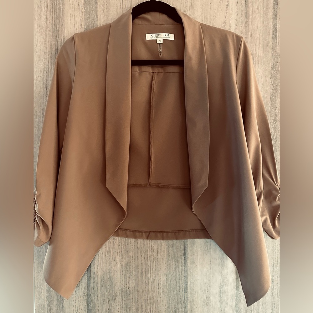 Women’s Blazer - Picture 3 of 5
